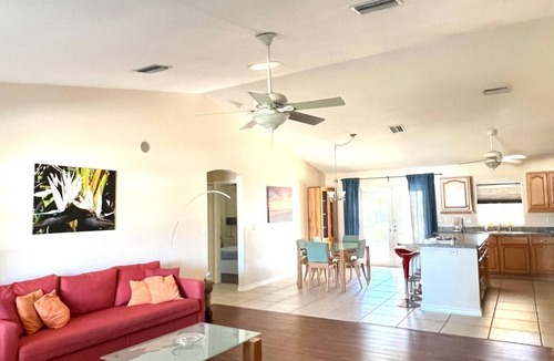 South Venice Villa | Vacation Villa with heated Pool close to the beaches
