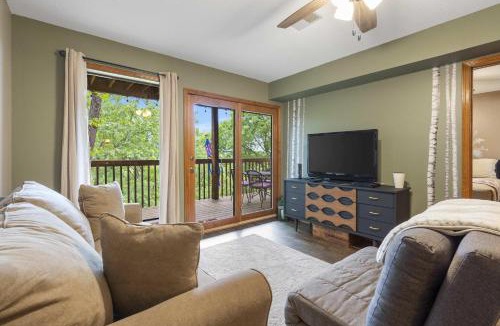 Notch Estates House | Vacay N Stay - Quiet Community Near Branson