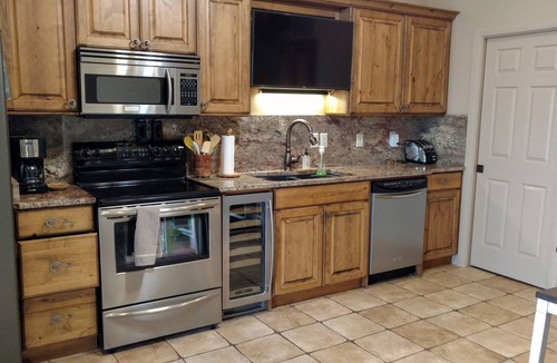St. George Cottage | Very quiet 55 and older, newer property