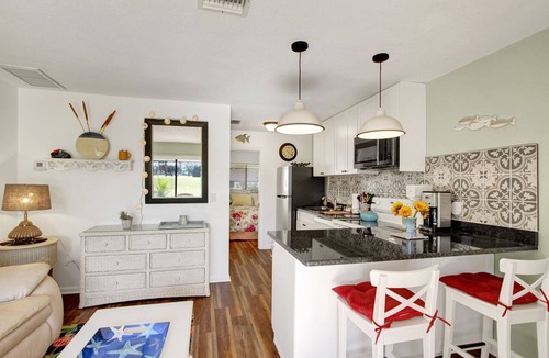 Bunker Oaks Condo | Vibrant 1bed/1bath Golf Course Front in the Meadows