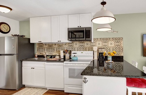 Bunker Oaks Condo | Vibrant 1bed/1bath Golf Course Front in the Meadows