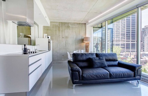 International District Apartment | Vibrant 2BR- Near Old Montreal w/Hot tub