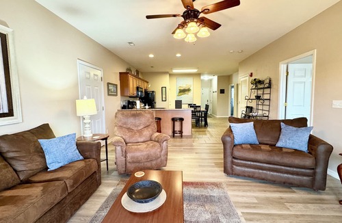 Hollister Condo | Vickery Resort, 3br,2bth, dock slip extra, pool access