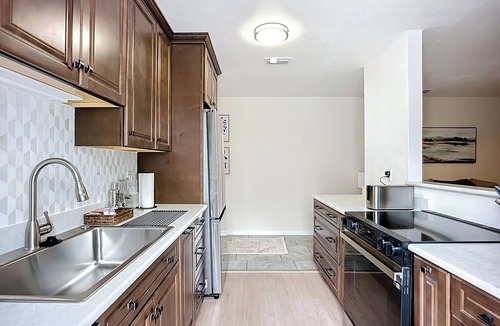 Alta Vista House | Vida Sol, Sunny Duplex Retreat