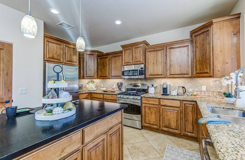 West Sedona House | Views of Coffee Pot, Hot Tub, Community Pool, Walk To Pickleball Courts!