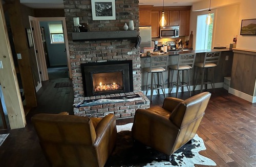 Forest Farms House | Views of Stratton, Minutes from the Slopes, EV Charging Level 2