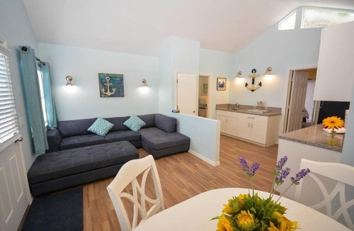 Siesta Key Apartment | VILLA 4 Walk to beach Pool Daily Rentals