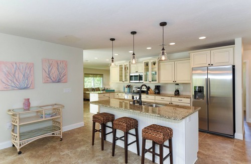 Laurel Villa | Villa Bellini 3BR/2BA, heated private pool, huge fenced-in backyard, petfrienly
