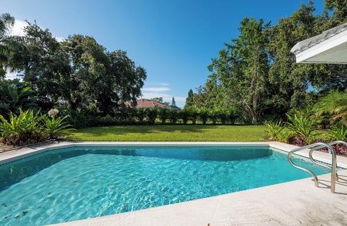 Laurel Villa | Villa Bellini 3BR/2BA, heated private pool, huge fenced-in backyard, petfrienly