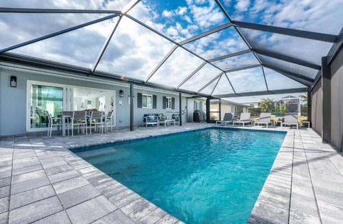 Punta Gorda Villa | Villa Capri | Waterfront Retreat with Heated Pool