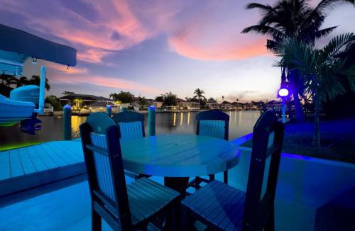 Pelican House | Villa Chillax N' Waterways - Cape Coral - Roelens Vacations