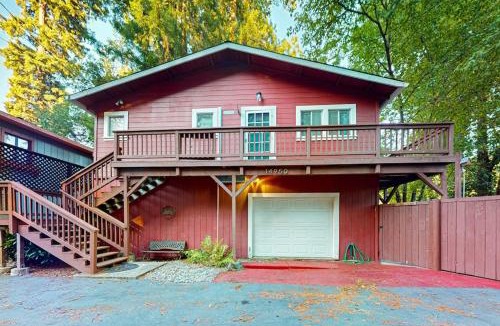 Guerneville House | Villa Eileen