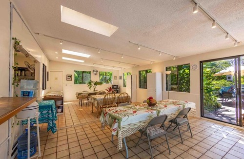 Haiku Villa | Villa Farm Stay with Ocean Views on Road to Hana