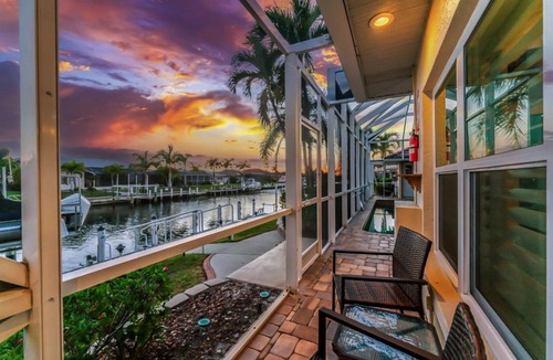 Punta Gorda Villa | Villa Hibiscus-Waterfront-Free Heated Pool-Dock-Bikes-Other Amenities