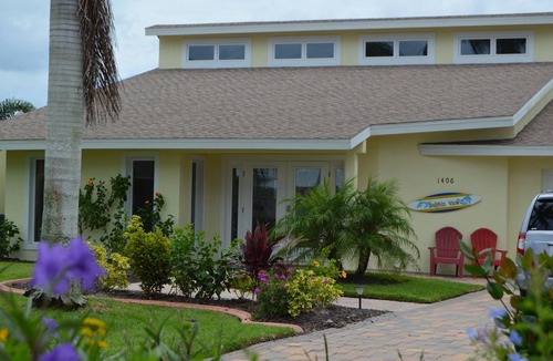 Pelican Villa | Villa near Cape Harbor, with large pool, whirlpool