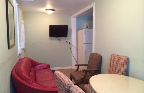 Wasaga Beach Hotel | Villa Nova Motel Resort