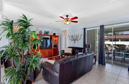 Pelican Villa | Villa SaraBella
