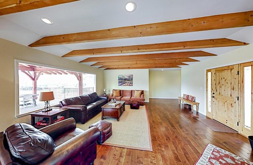 Santa Ynez Valley House | Vineyard Vista Ranch Retreat