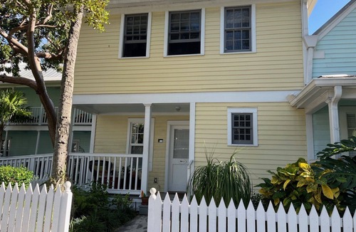 Truman Annex Condo | WALK TO BEACH, SHOPS, RESTAURANTS, GALLERIES, MUSEUMS