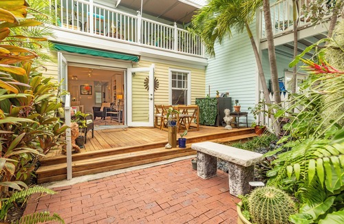 Truman Annex Condo | WALK TO BEACH, SHOPS, RESTAURANTS, GALLERIES, MUSEUMS