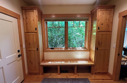 Graeagle House | Walk to Downtown Graeagle, Mill Pond & Pickleball from The Graeagle Tree House