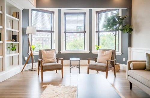 Fenway–Kenmore Apartment | Walk to Fenway MIT Harvard and Boston Childrens Hospital