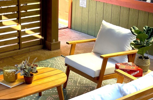 Sedona Cottage | Walk to Hiking and Biking Trails in a Quiet Neighborhood