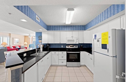 North Myrtle Beach Condo | Warm and inviting 4 bedroom condo in the Cherry Grove area | Laguna Keyes - 1002