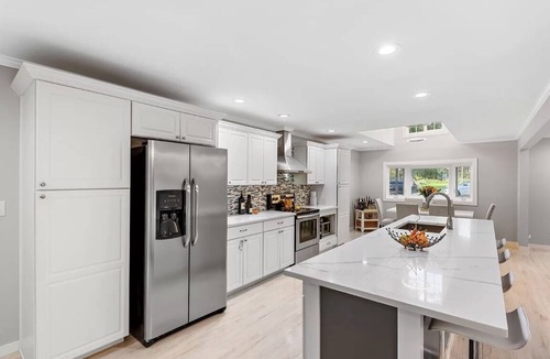 Union Pier House | Warren Woods Pool Retreat on private 5 acres, large heated pool & hotub