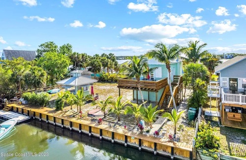 Grant-Valkaria Cottage | Waterfront Boaters and Kayaking Paradise in Private Island Boat Access Only .