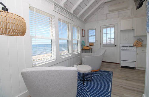 North Truro Cottage | Waterfront Cottage With Lovely Patio (2382)