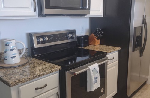 Ocean Isle Beach Condo | Waterfront Golfer’s Paradise 3BR 2BA on Intracoastal Beach Views Sunset BCH