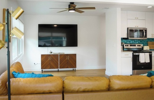 Largo Villa | Waterfront Heated Pool, Sleeps 22 - 4plex