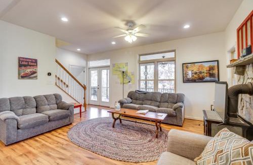 Windwood Coves House | Waterfront Lake Anna Home: Kayaks & Private Dock