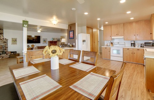 Lakeport House | Waterfront Lakeport Rental Home w/Private Dock!