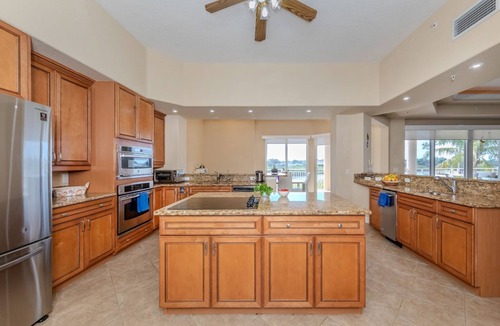 Osprey Condo | Waterview condo in ideal location