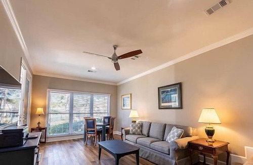 Greensboro Cottage | Waterview Retreat with fabulous lake views at Marina Cove