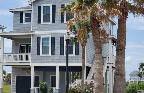 Galveston Cottage | Welcome To Salty Kisses! Our 4 Bedroom Beach Cottage