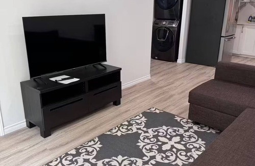 Whitby House | Welcome to Your Home Away from Home + Basement Apartment in Whitby!