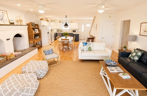 Shady Side House | West River Waterfront Escape with Boat Lift, Kayaks & Bay Views