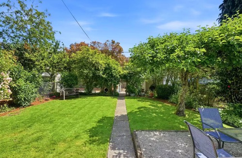 Lawton Park House | Where the Garden & Puget Sound Meet 3604 34th Ave West,Magnolia Seattle 98199