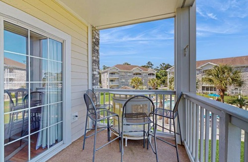 Central Myrtle Beach Apartment | Wild Iris 202