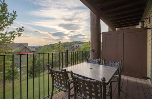 Big Cedars Apartment | Wilderness Club at Big Cedar, Ridgedale, Missouri, Studio