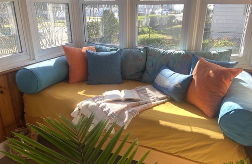 Town Bank Cottage | Willow Cottage by the Bay - July 27- Aug 3 available!nOnly 3 Night Minimum