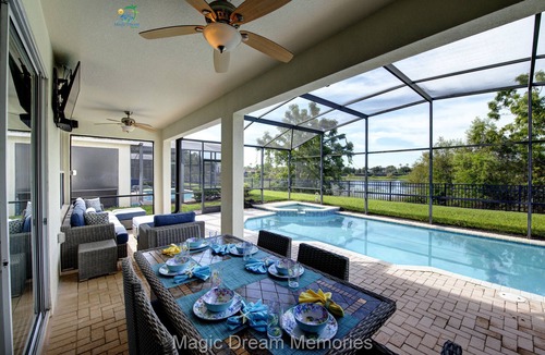 Windsor Hills Villa | Windsor Hills 2nd Premium 5/5 Lake View Home w/South Pool-Near Disney