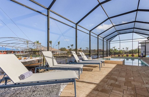 Pelican House | Wonderful New 3 Bedroom Villa , with direct Gluf Acces for your holidays