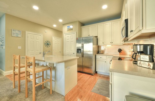 Rehoboth Beach House | Wonderfully Appointed Townhome Minutes From Both Historic Lewes and Rehoboth Beach