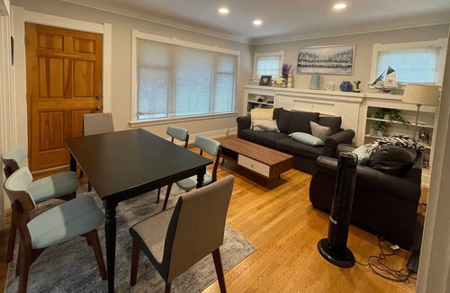 Fremont House | Woodland Park's Sunny Spacious Home