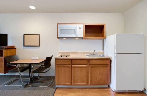 Easton Hotel | WoodSpring Suites Columbus NE I-270 Airport