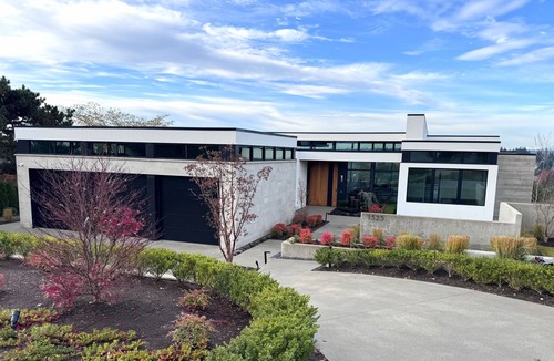 Clyde Hill House | World Cup Luxury Estate: Seattle Views, Pool/Golf